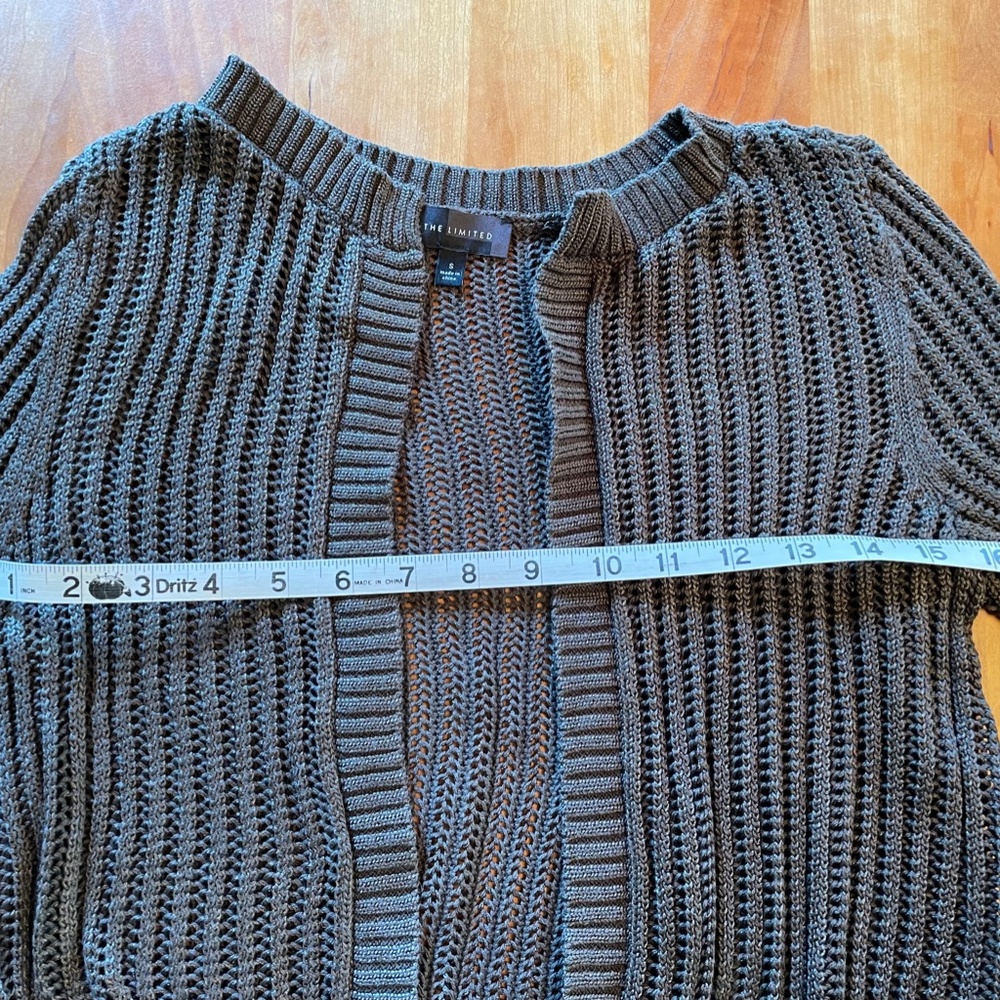 The Limited | Olive Green Cardigan 3/4 sleeves - Picture 6 of 7